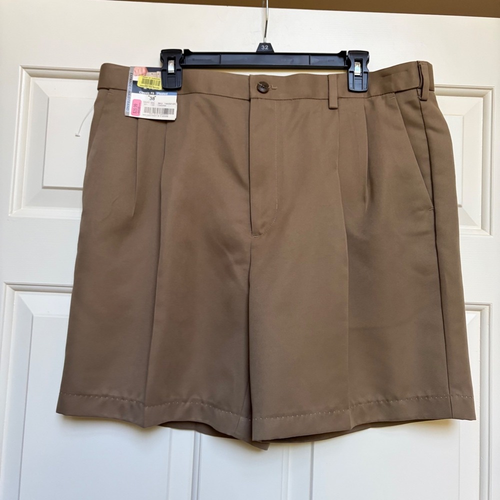 Roundtree & Yorke Mens 38 Pleated Shorts Khaki Brown Expander Waist Classic Fit